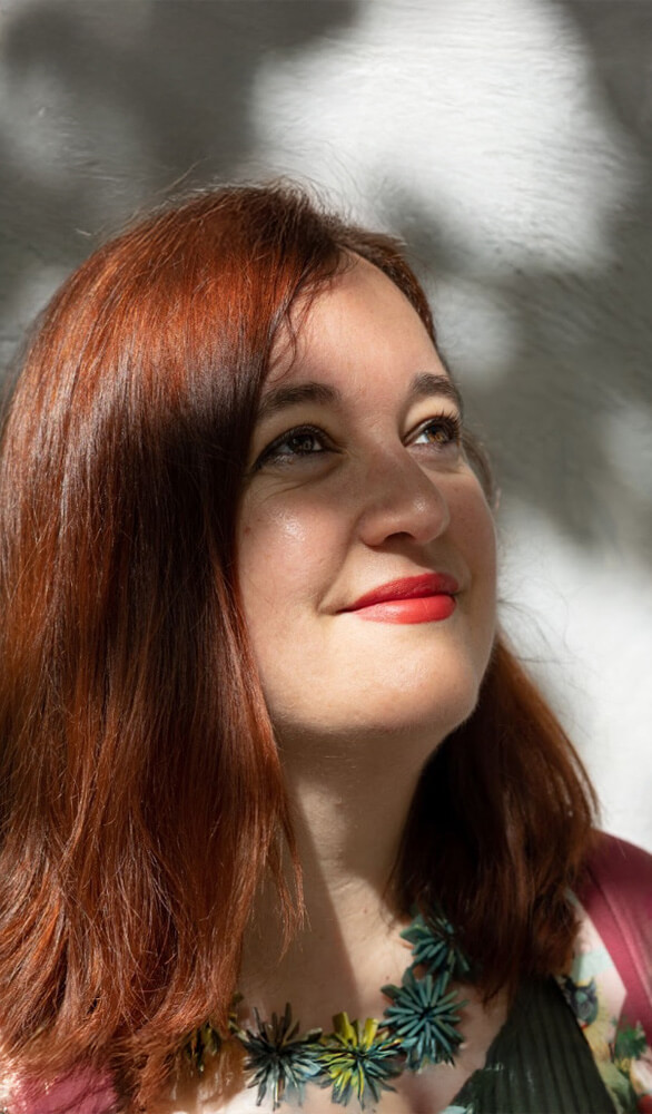 Diana Rossell impartiendo una clase